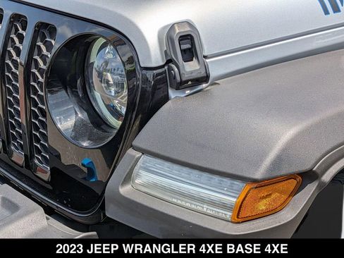 Used 2023 Jeep Wrangler Unlimited AWD/4WD image 10