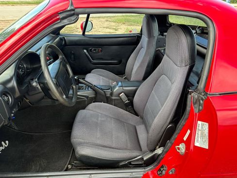 Used 1991 MAZDA MX-5 Miata RWD image 37