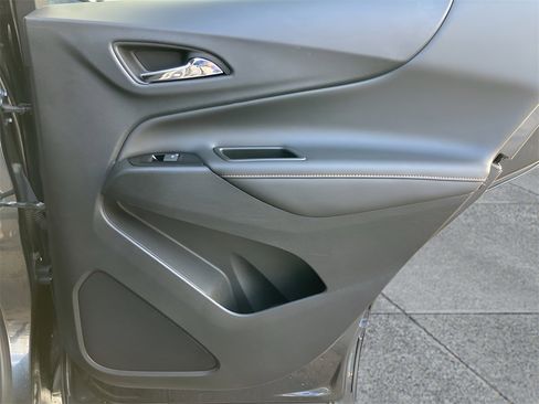 Used 2022 Chevrolet Equinox Premier w/ LPO, Floor Liner Package image 45