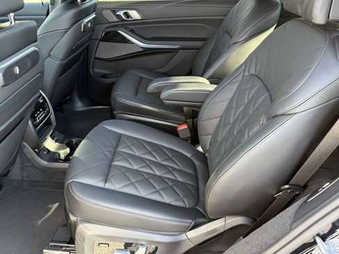 New 2026 BMW X7 xDrive40i w/ Executive Package image 33
