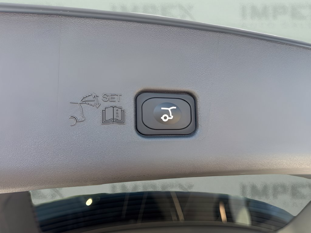 Used 2026 Lincoln Nautilus Reserve AWD/4WD image 28