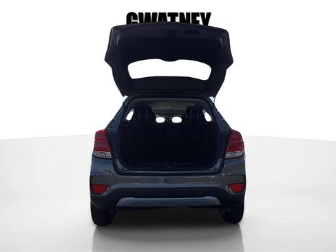 Used 2022 Chevrolet Trax LT w/ Driver Confidence Package image 15