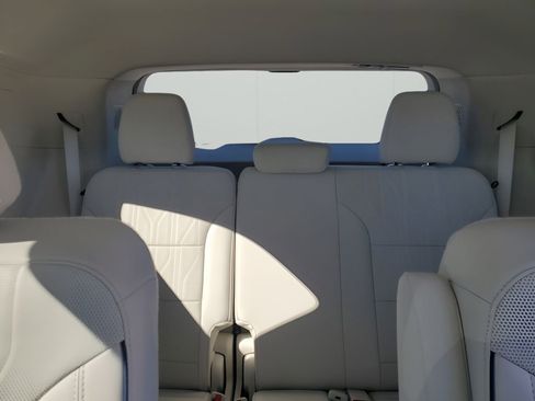 New 2026 Buick Enclave Avenir w/ Super Cruise Package image 25