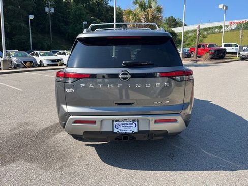 Used 2022 Nissan Pathfinder Platinum w/ Cargo Package image 33