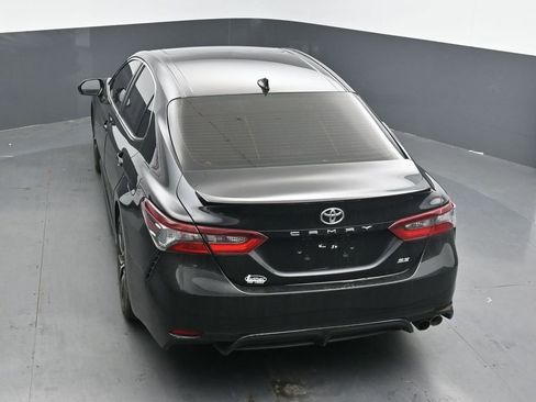 Used 2023 Toyota Camry SE w/ Cold Weather Package FWD image 15
