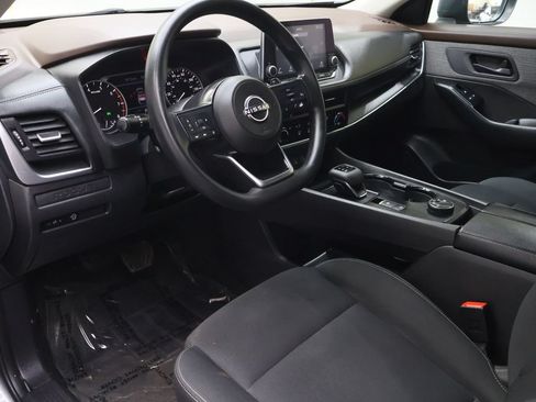 Used 2023 Nissan Rogue S AWD/4WD image 17