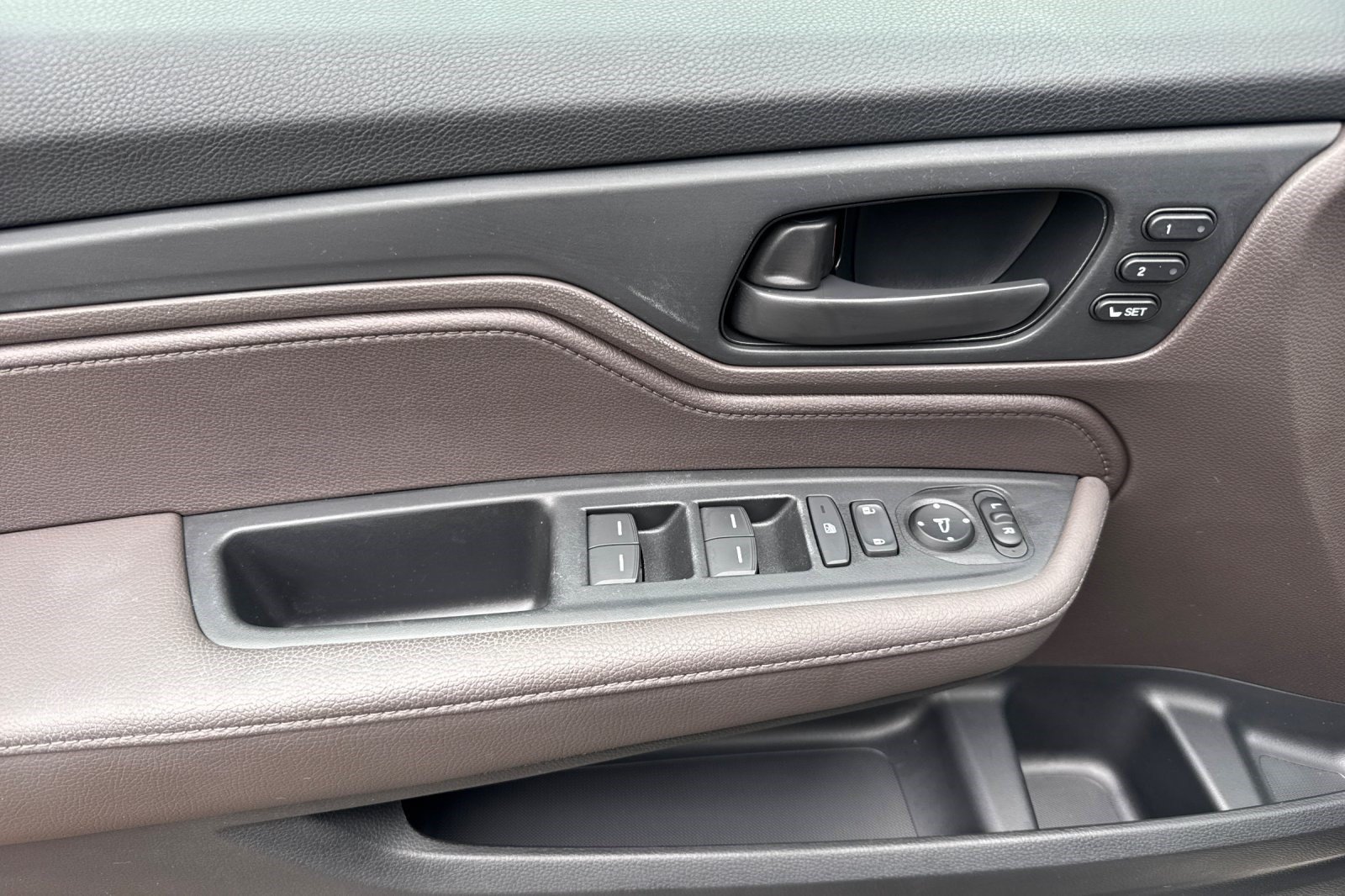 Used 2018 Honda Odyssey EX-L image 12
