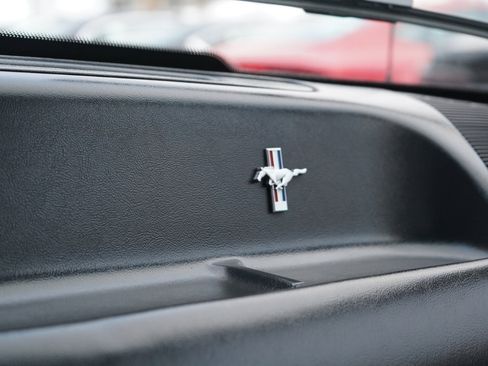 Used 1993 Ford Mustang LX image 44
