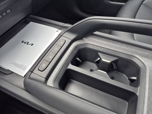 New 2027 Kia Telluride S image 23