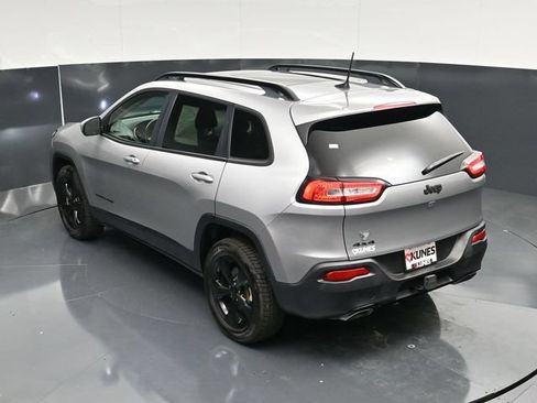 Used 2017 Jeep Cherokee High Altitude AWD/4WD image 51