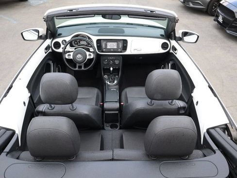 Used 2013 Volkswagen Beetle 2.5 image 12