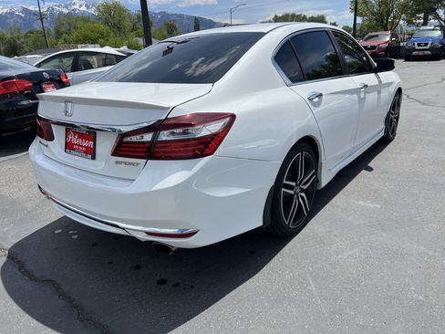 Used 2016 Honda Accord Sport image 8