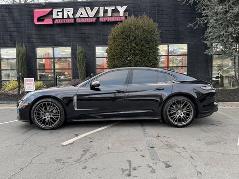 Used 2023 Porsche Panamera Platinum Edition image 9