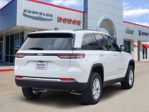 New 2025 Jeep Grand Cherokee Laredo X image 5