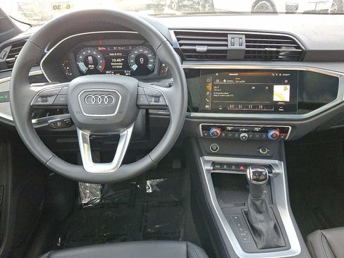 Certified 2025 Audi Q3 2.0T Premium w/ Convenience Package image 21