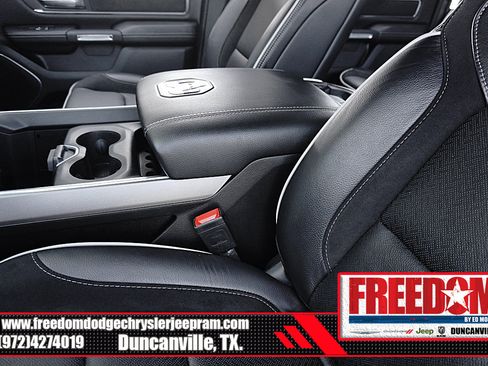 Used 2025 RAM 1500 Laramie AWD/4WD image 36