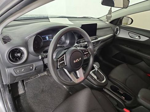 Certified 2023 Kia Forte LXS w/ LXS Technology Package FWD image 13