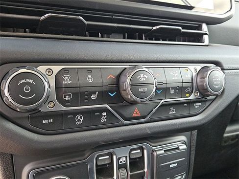 New 2025 Jeep Wrangler Sahara w/ Technology Group image 16