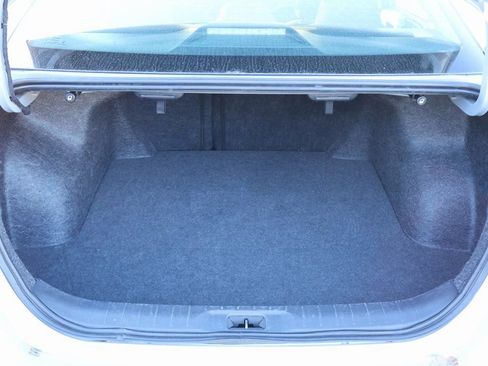 Used 2024 Nissan Altima 2.5 SV image 24