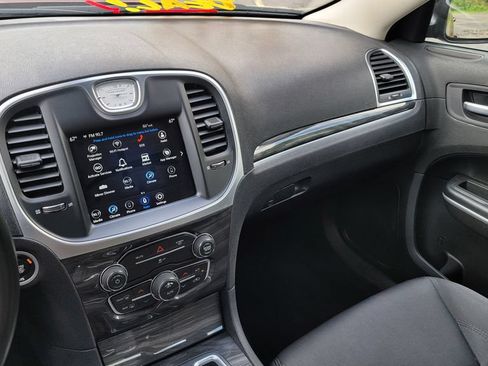 Used 2021 Chrysler 300 Touring w/ Sport Appearance Package AWD/4WD image 21