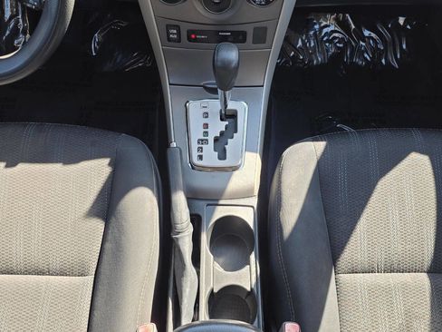 Used 2012 Toyota Corolla S image 14