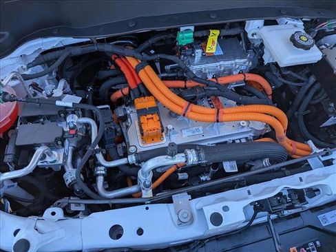 New 2027 Chevrolet Bolt LT w/ Comfort Package FWD image 16