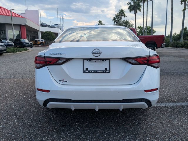Used 2025 Nissan Sentra SV FWD image 5