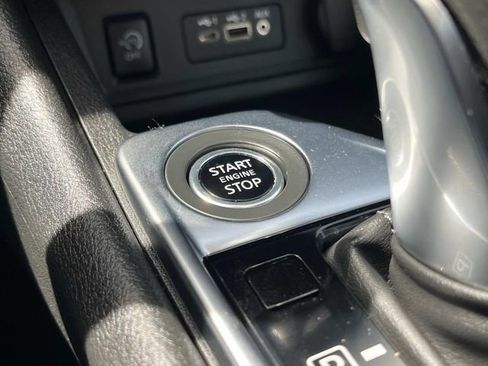 Used 2024 Nissan Sentra SV FWD image 33