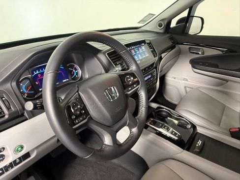 Used 2022 Honda Pilot Touring image 15