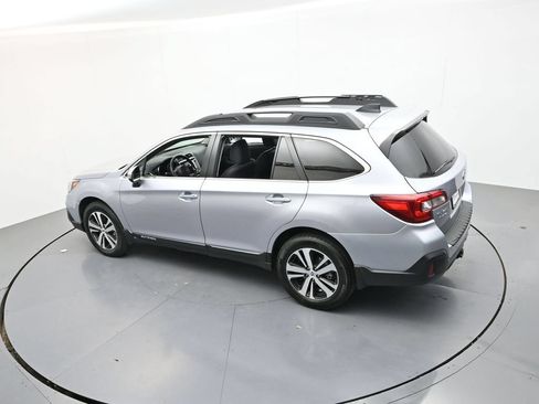 Used 2019 Subaru Outback 3.6R Limited w/ Popular Package #2 AWD/4WD image 44
