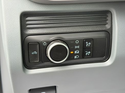 New 2025 Ford F350 XL w/ 360-Degree Camera Package RWD image 28