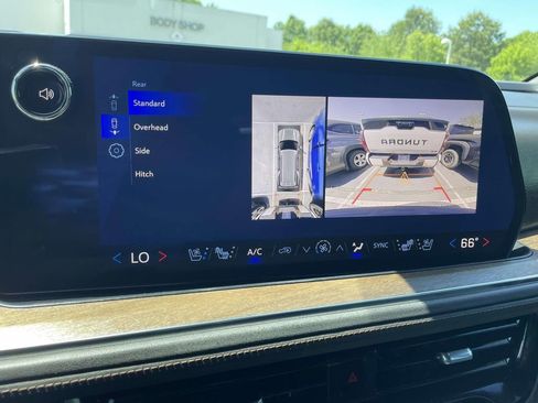 Used 2025 Chevrolet Tahoe High Country image 39