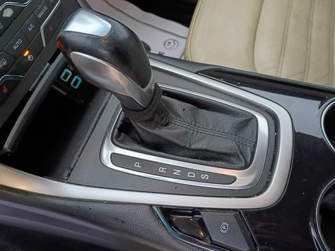 Used 2017 Ford Edge SEL w/ Equipment Group 201A image 24