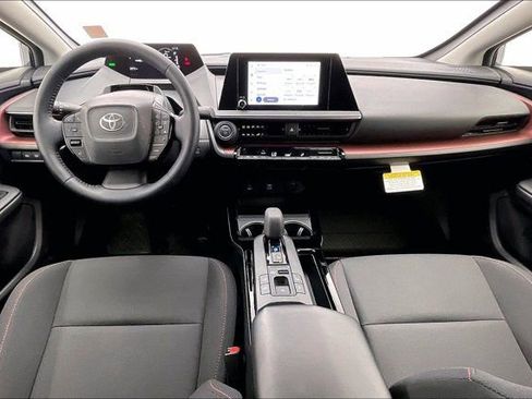 Used 2026 Toyota Prius Plug-In Hybrid FWD image 15