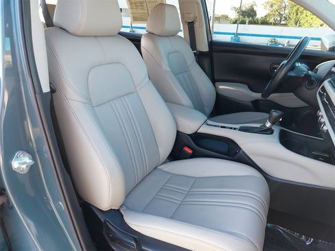 Used 2023 Honda HR-V EX-L image 10