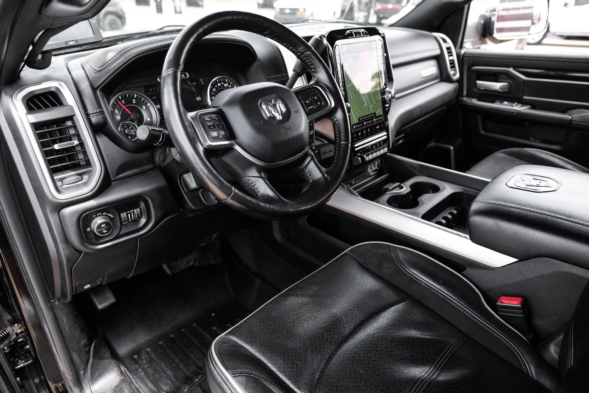 Used 2019 RAM 3500 Laramie AWD/4WD image 22