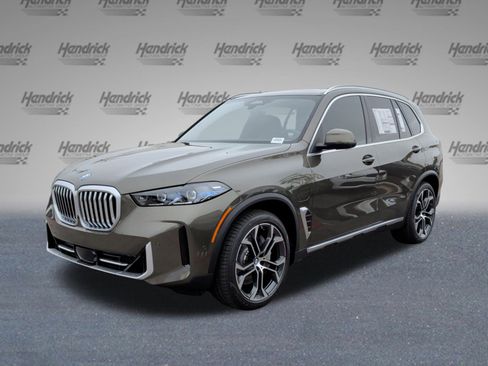 New 2026 BMW X5 xDrive50e w/ Climate Comfort Package image 5