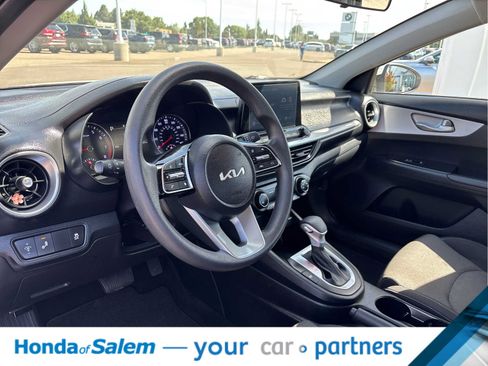 Used 2024 Kia Forte LXS w/ LXS Technology Package FWD image 2