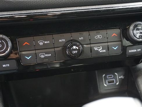 Certified 2022 Jeep Compass Altitude w/ Convenience Group image 36