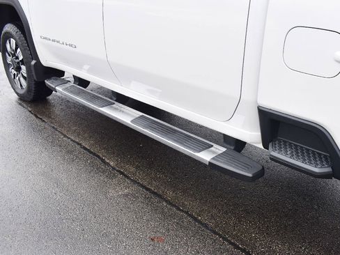 Used 2025 GMC Sierra 2500 Denali w/ Max Trailering Package image 18