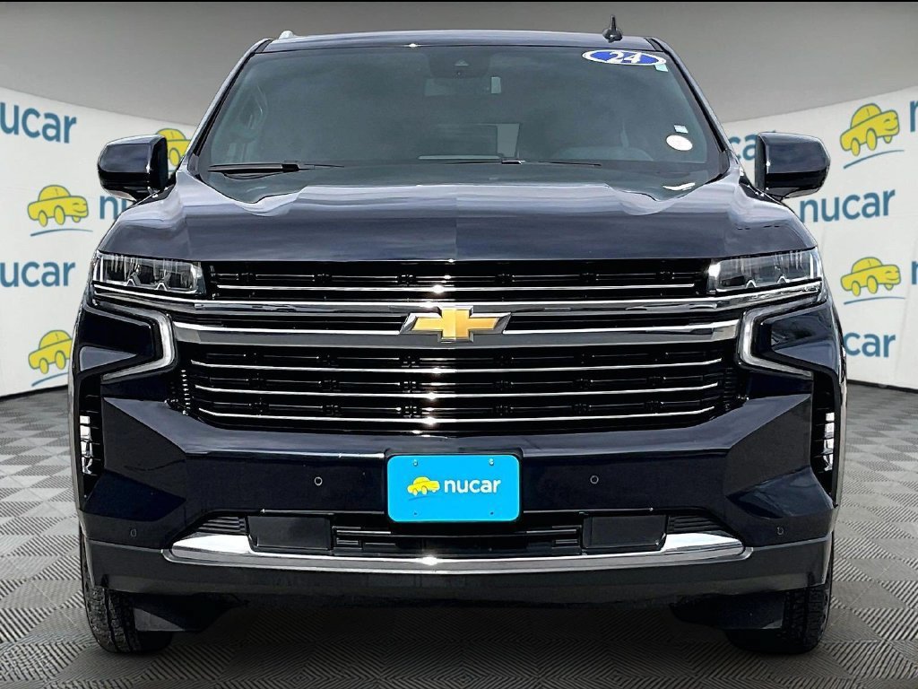 Used 2024 Chevrolet Suburban LT AWD/4WD image 2