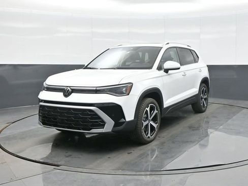 New 2026 Volkswagen Taos SEL AWD/4WD image 3