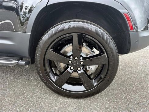 New 2026 Land Rover Defender 110 S image 3