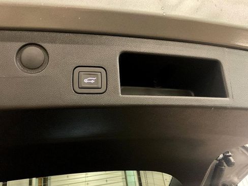 New 2026 Chevrolet Equinox ACTIV w/ Convenience Package III image 17