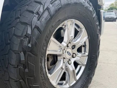 Used 2016 Ford F150 Lariat AWD/4WD image 10