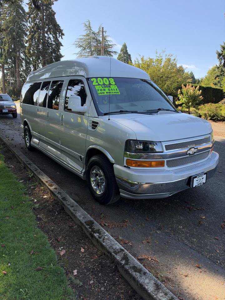 Used 2008 Chevrolet Express 2500 Extended w/ Preferred Equipment Group RWD image 3