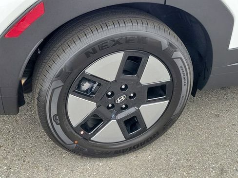 New 2026 Hyundai Santa Fe SEL FWD image 28