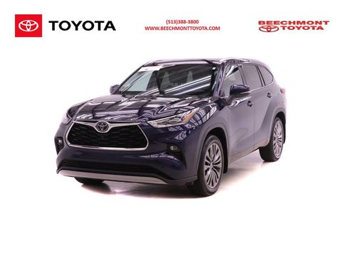 Certified 2021 Toyota Highlander Platinum AWD/4WD image 1