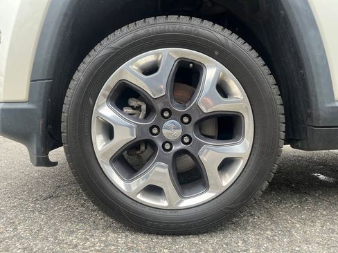 Used 2021 Jeep Compass Limited AWD/4WD image 10