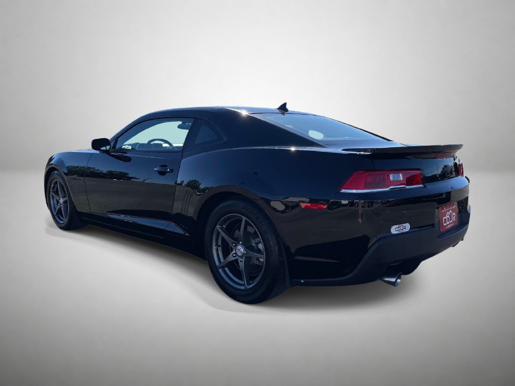 Used 2015 Chevrolet Camaro LS RWD image 5